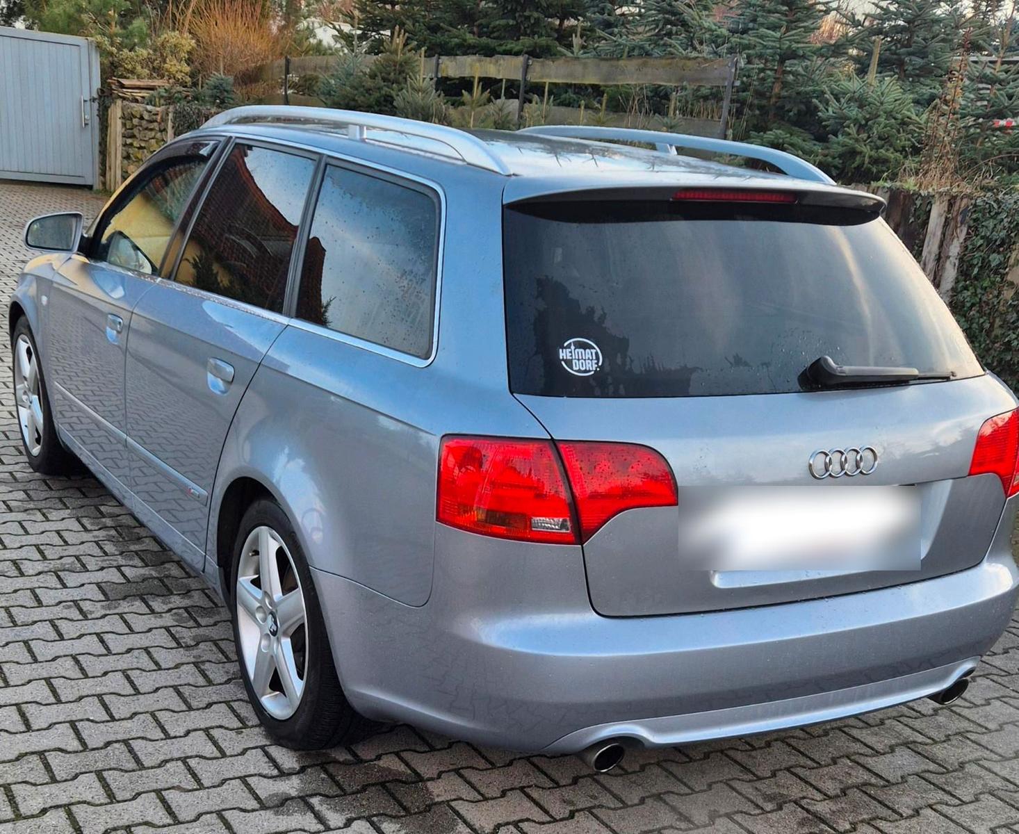 Audi A4 2005 — interior