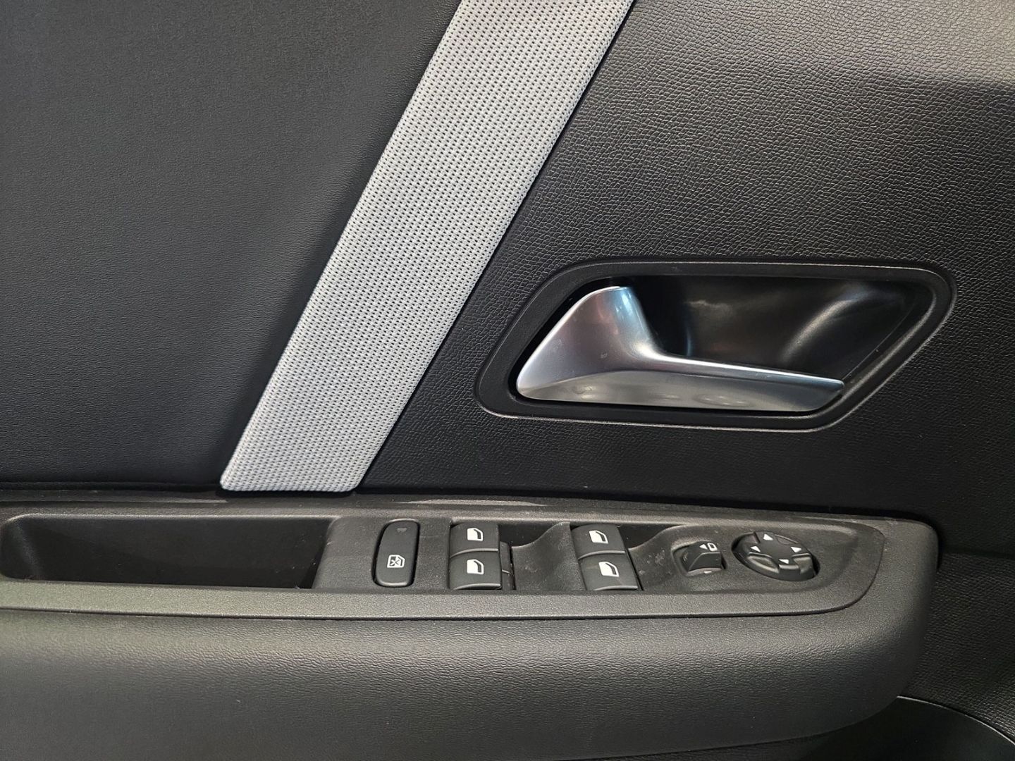 Citroën C4 X - Bild 13