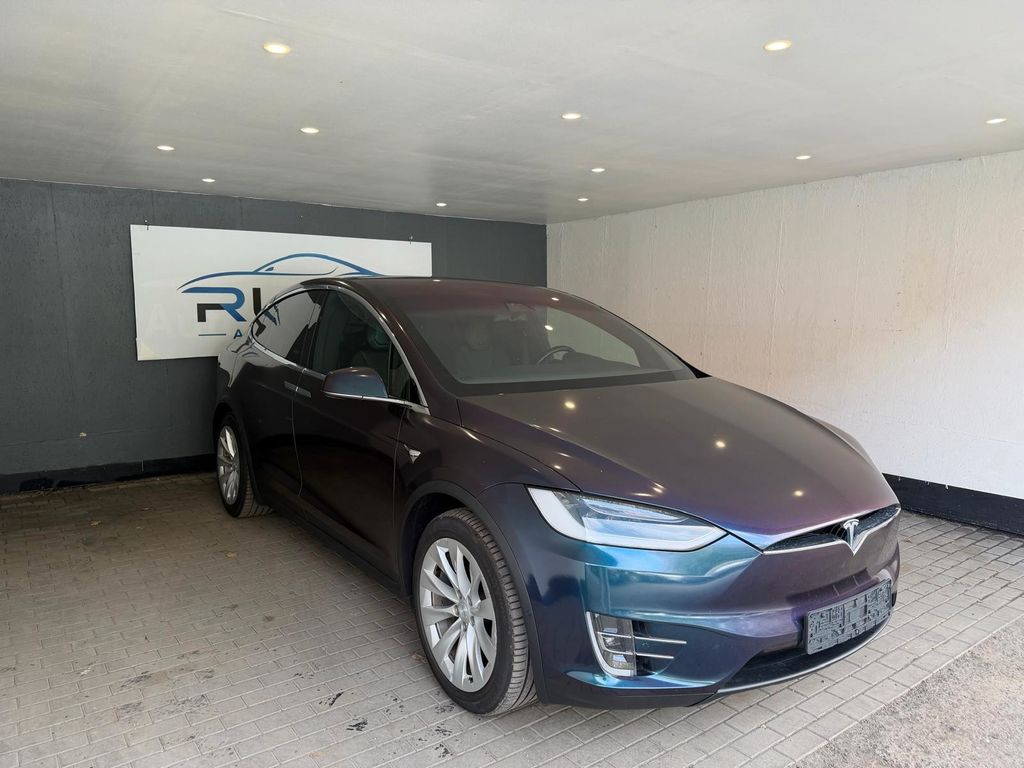 Image of Tesla Model X