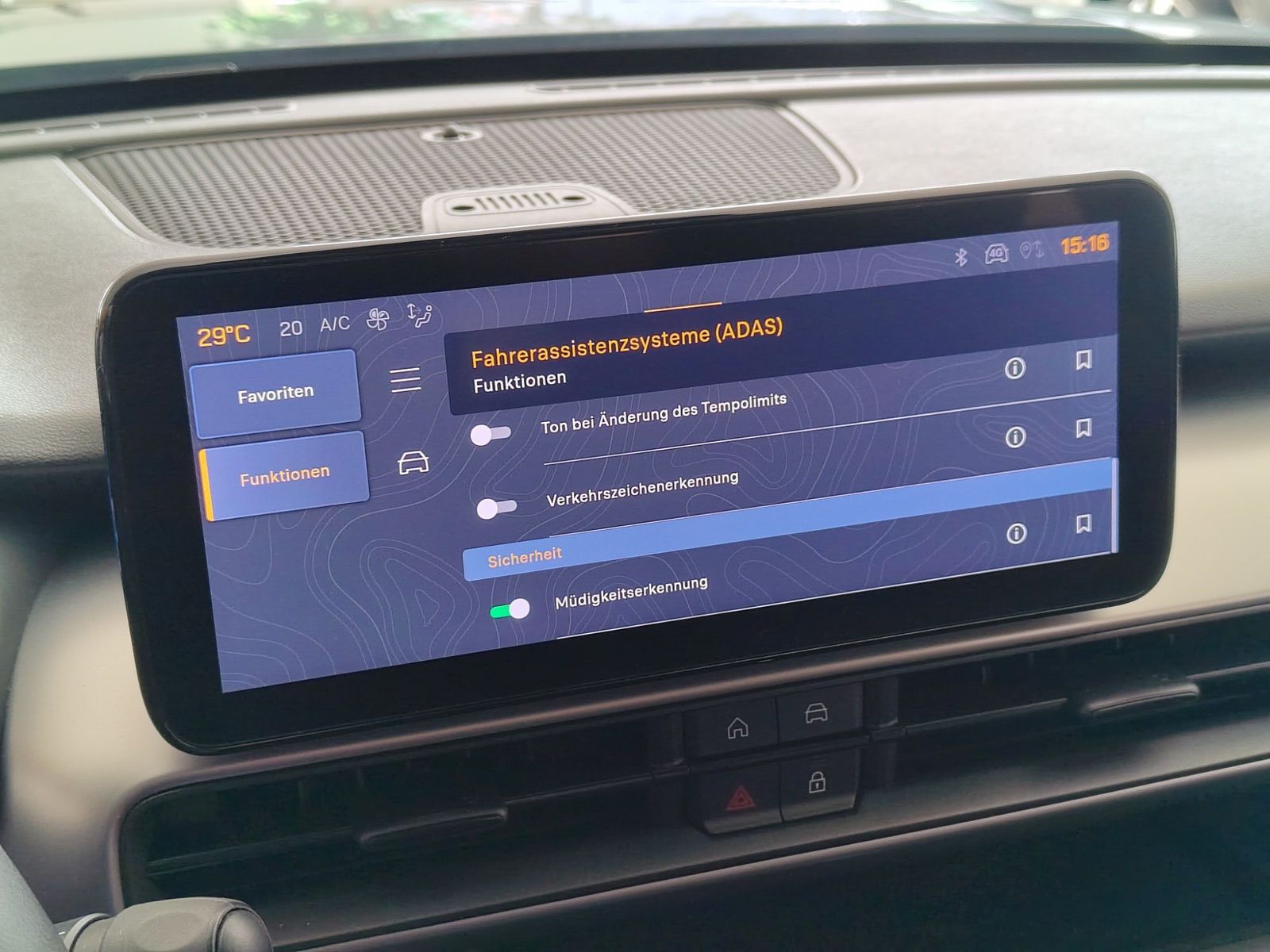 JEEP Avenger  1.2 MHEV Altitude JBL ACC LED – Bild 31