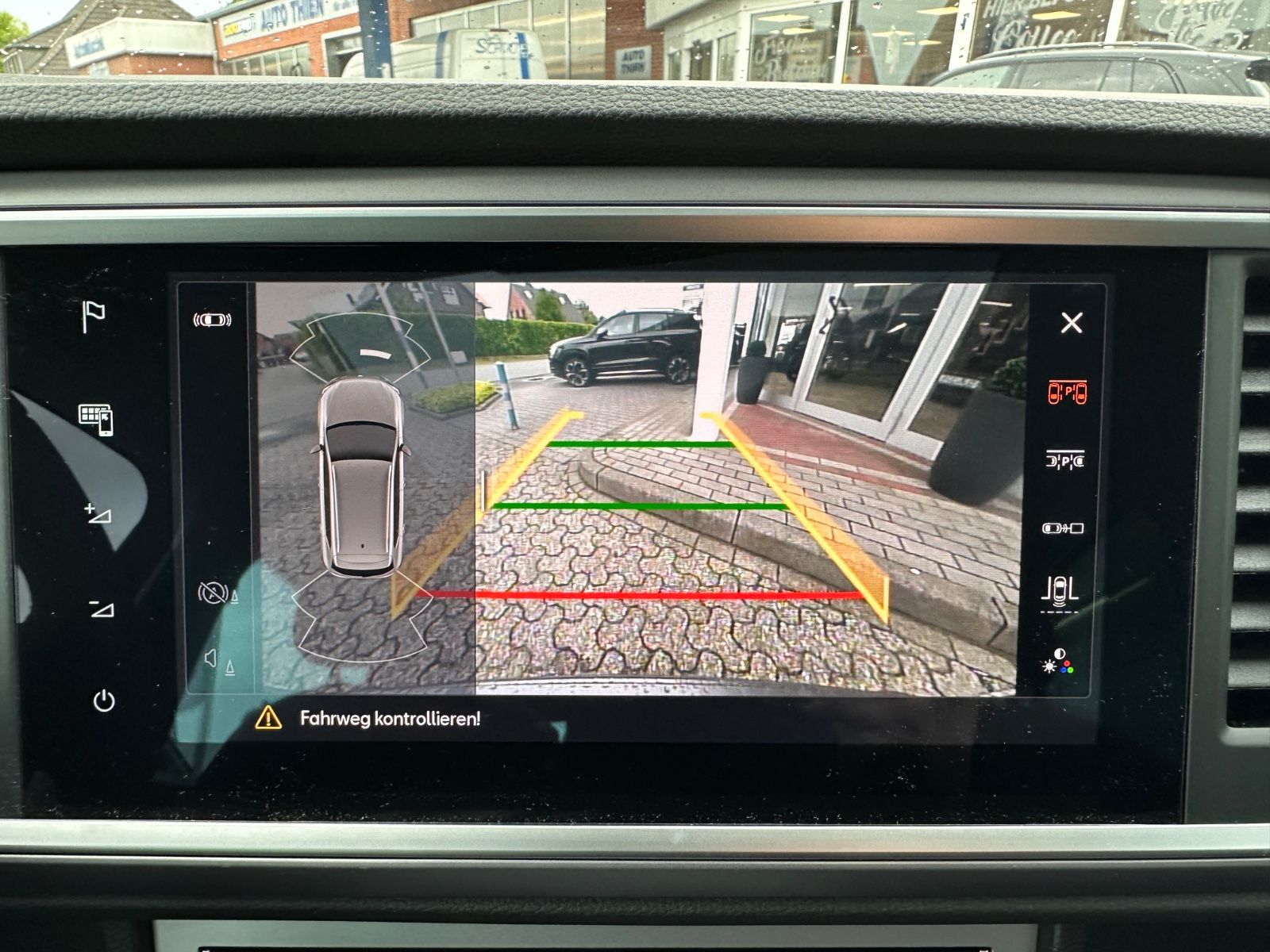 Fahrzeugabbildung SEAT Ateca FR 2.0 TDI DSG Pano/AHK/Navi/LED/ACC