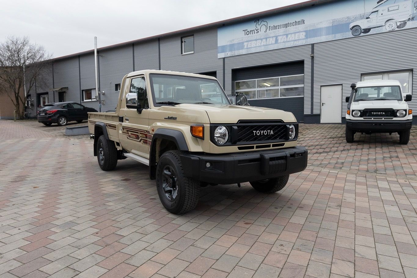 Toyota Land Cruiser GRJ 79 SC VX LIM + Facelift 2025 imagem 3