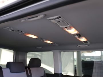 Volkswagen T5 Multivan 2.0TDI 103KW DSG NAVI STANDHZG SIDE
