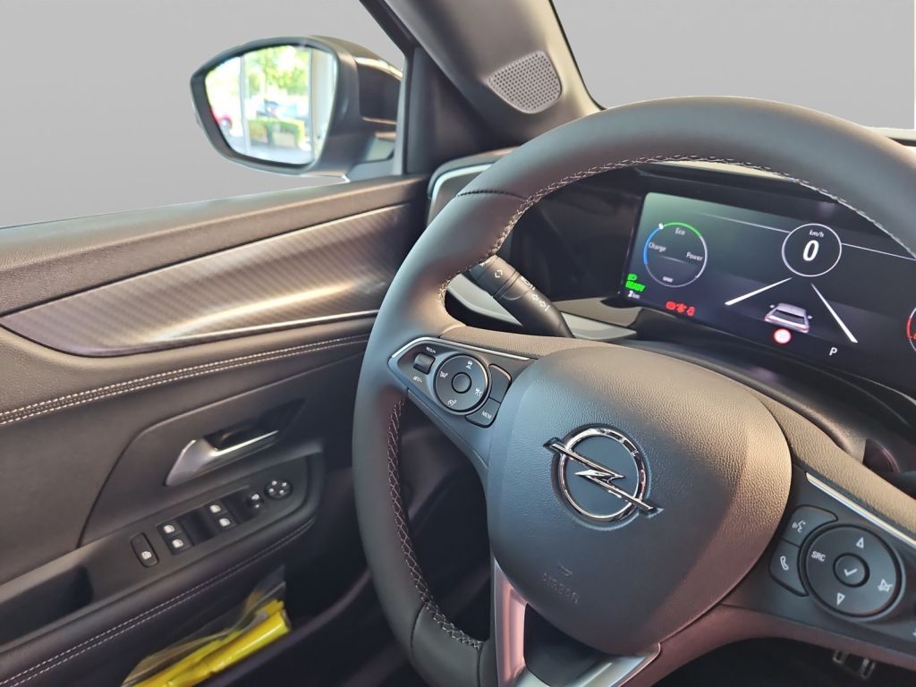 Fahrzeugabbildung Opel Mokka-e Ultimate Longe Range