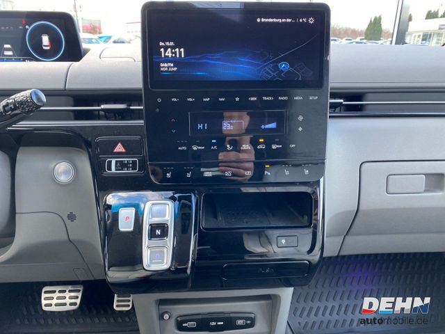 Hyundai STARIA 2WD 2.2 CRDi Signatur 7Sitzer Standheizun