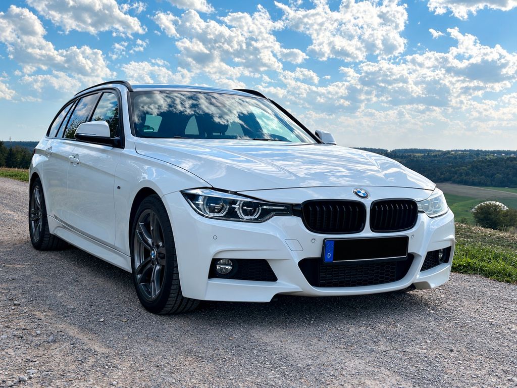 Image of BMW 320