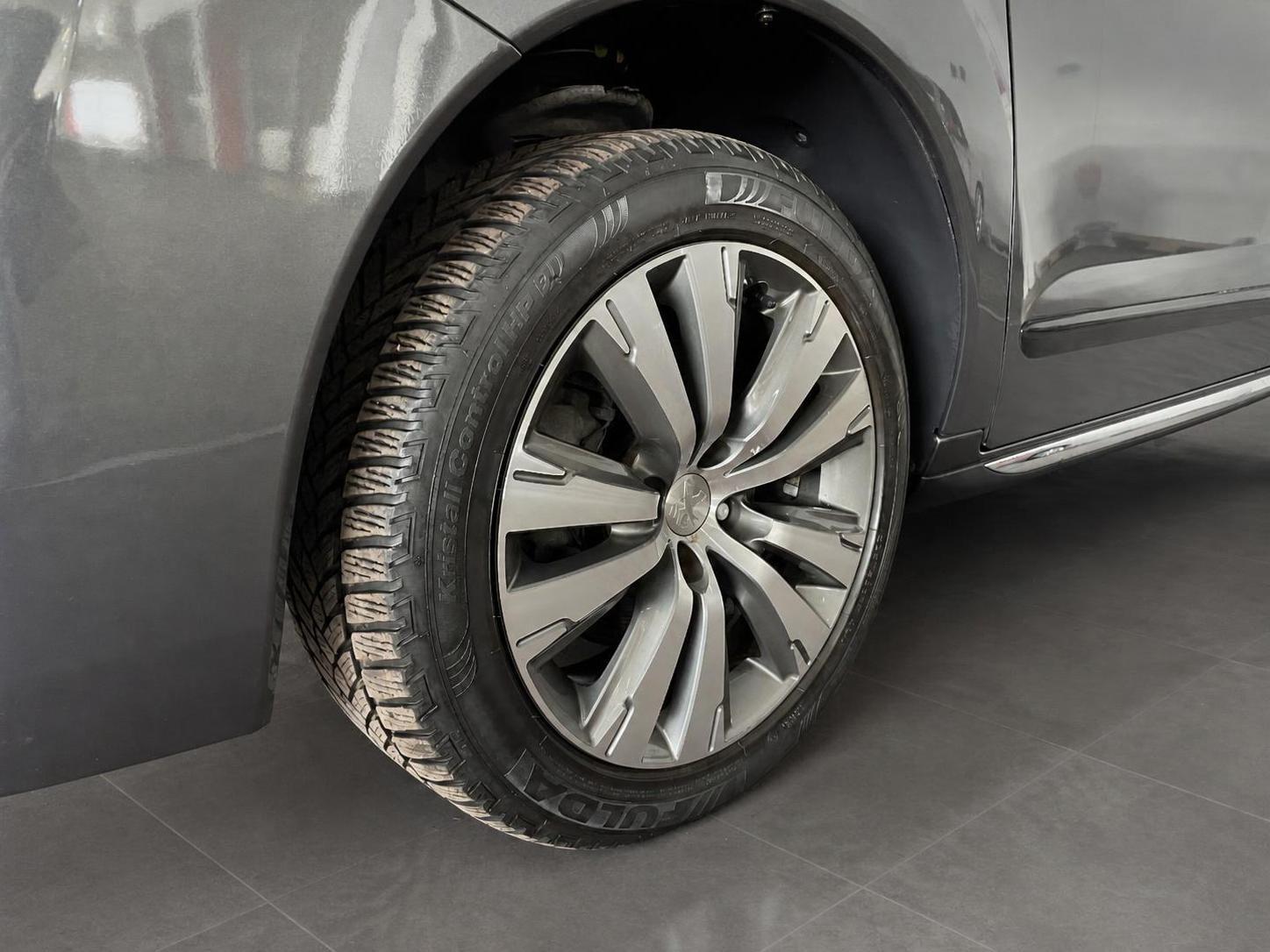 Peugeot 3008 Allure *Pano+ Kamera + TMP + Head Up +Navi
