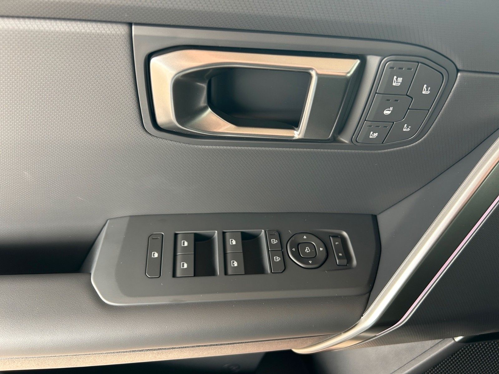Fahrzeugabbildung Kia Seltos 1.6 T-GDI AWD DCT X-Line