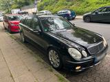 Mercedes-Benz E 500 Kombi 7G AMG - Mercedes-Benz E 500 mit LPG-Antrieb