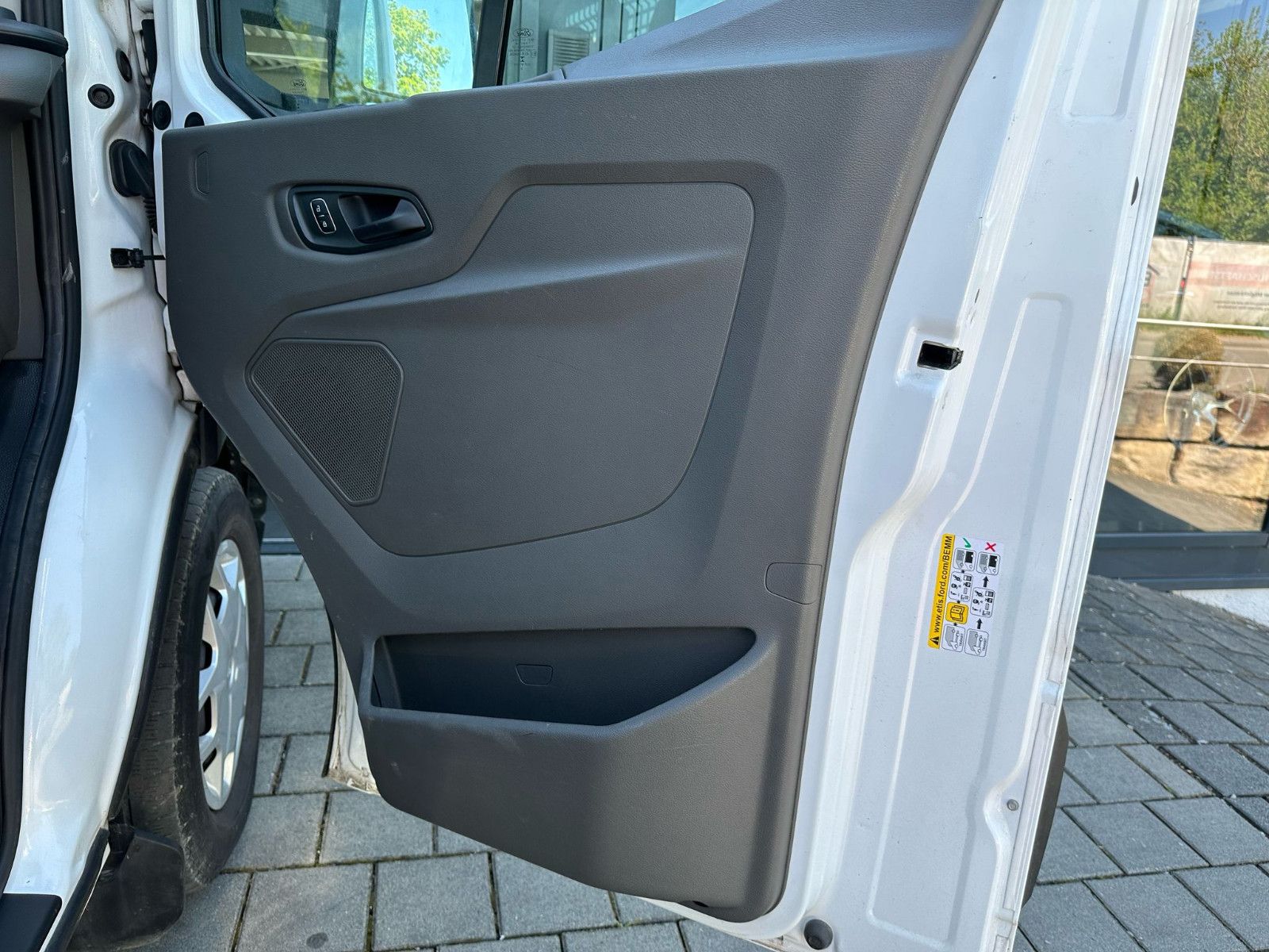 Fahrzeugabbildung Ford Transit 350 L2 PRITSCHE SPRIEGEL PLANE*AHK*KLIMA
