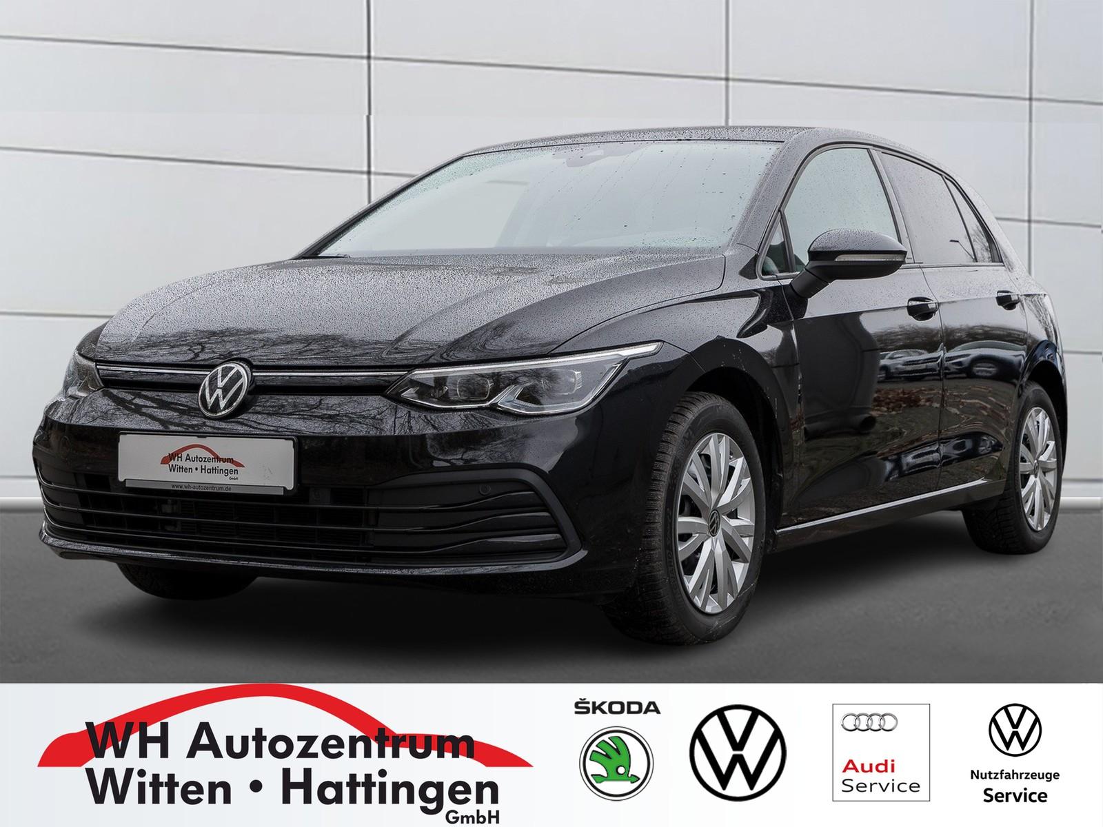 Volkswagen Golf VIII 1.5 TSI LIFE STANDHZG NAVI LED ACC PRI
