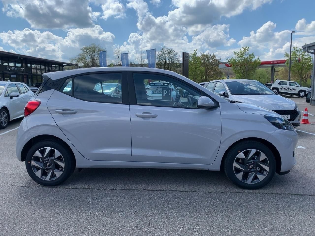 Fahrzeugabbildung Hyundai i10 Trend