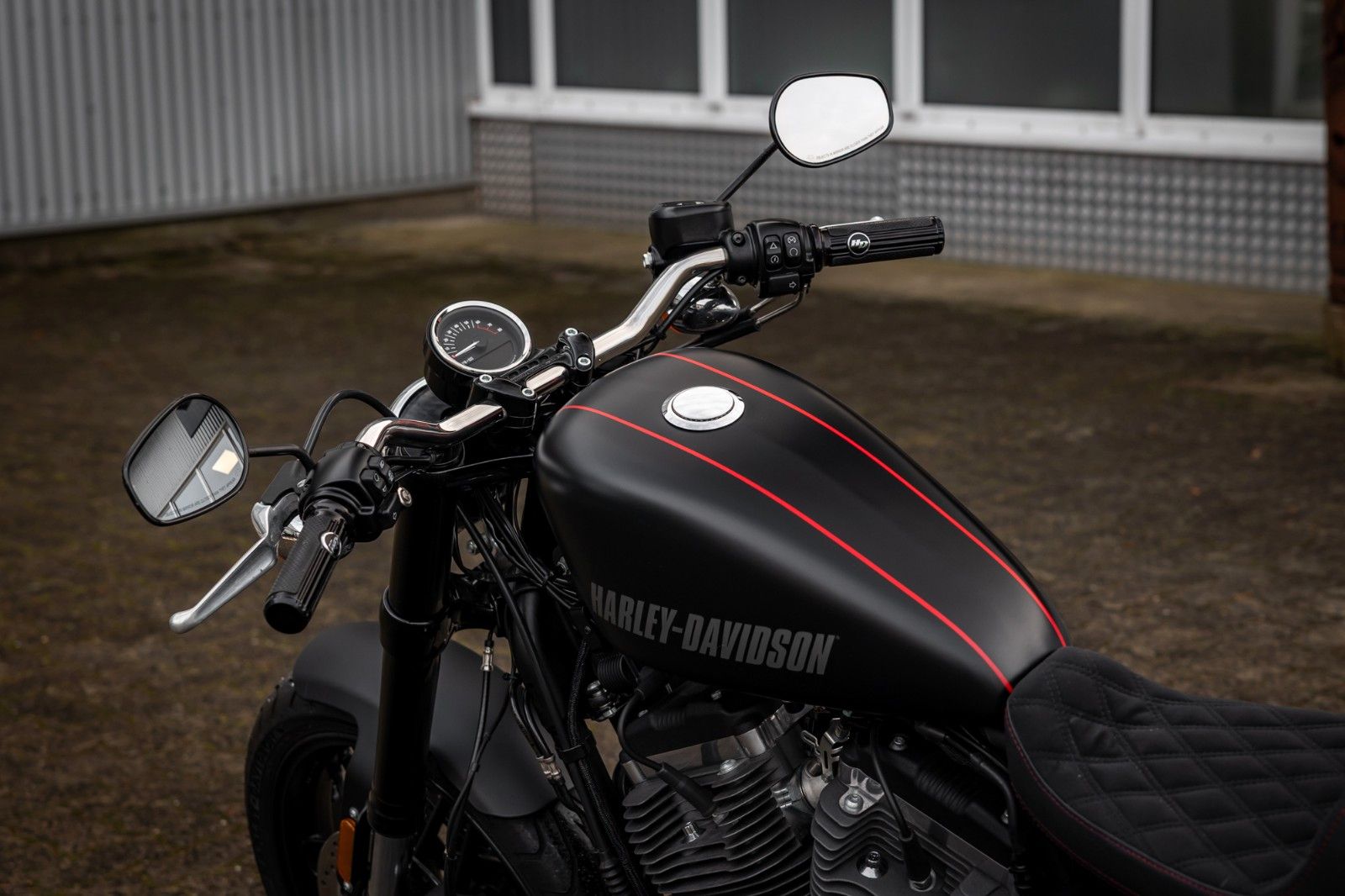 Fahrzeugabbildung Harley-Davidson XL1200CX Sportster Roadster - PENZL V2 -