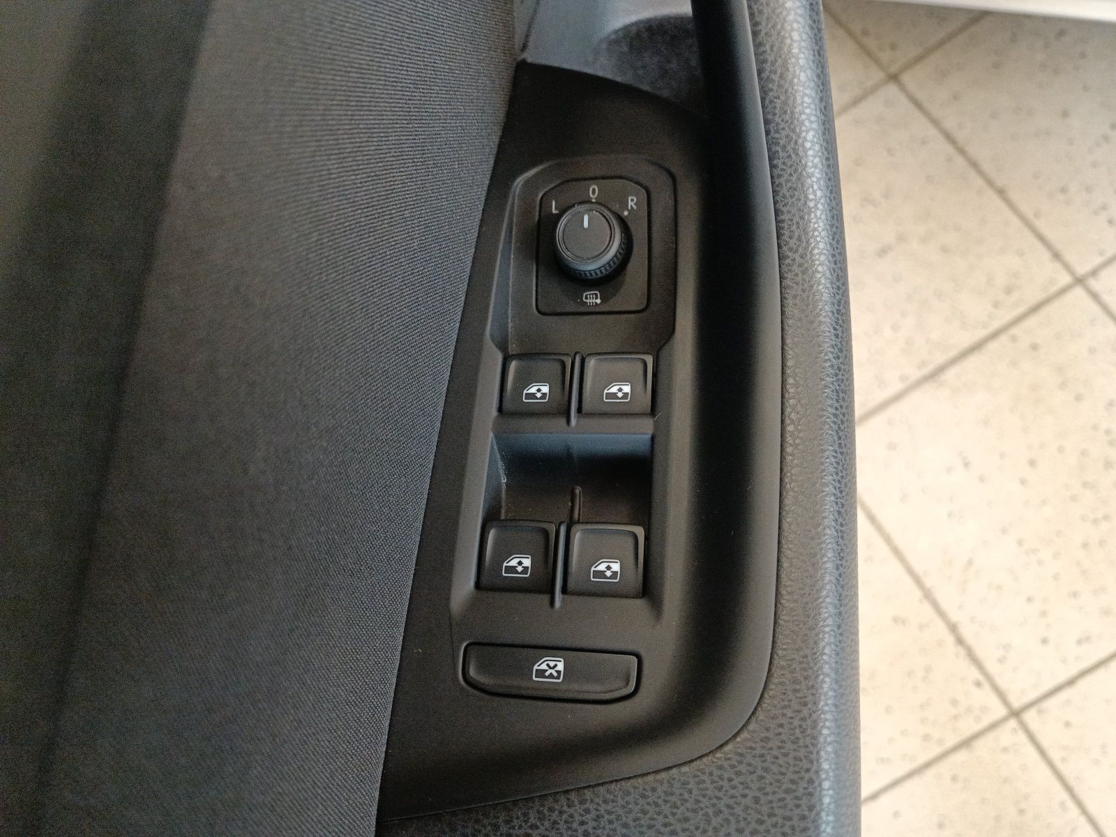 Volkswagen Passat Variant - Bild 15