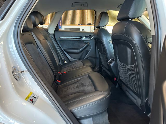 Audi Q3 2.0 TFSI quattro *Xenon*Klima*SHZ*Navi*PDC*