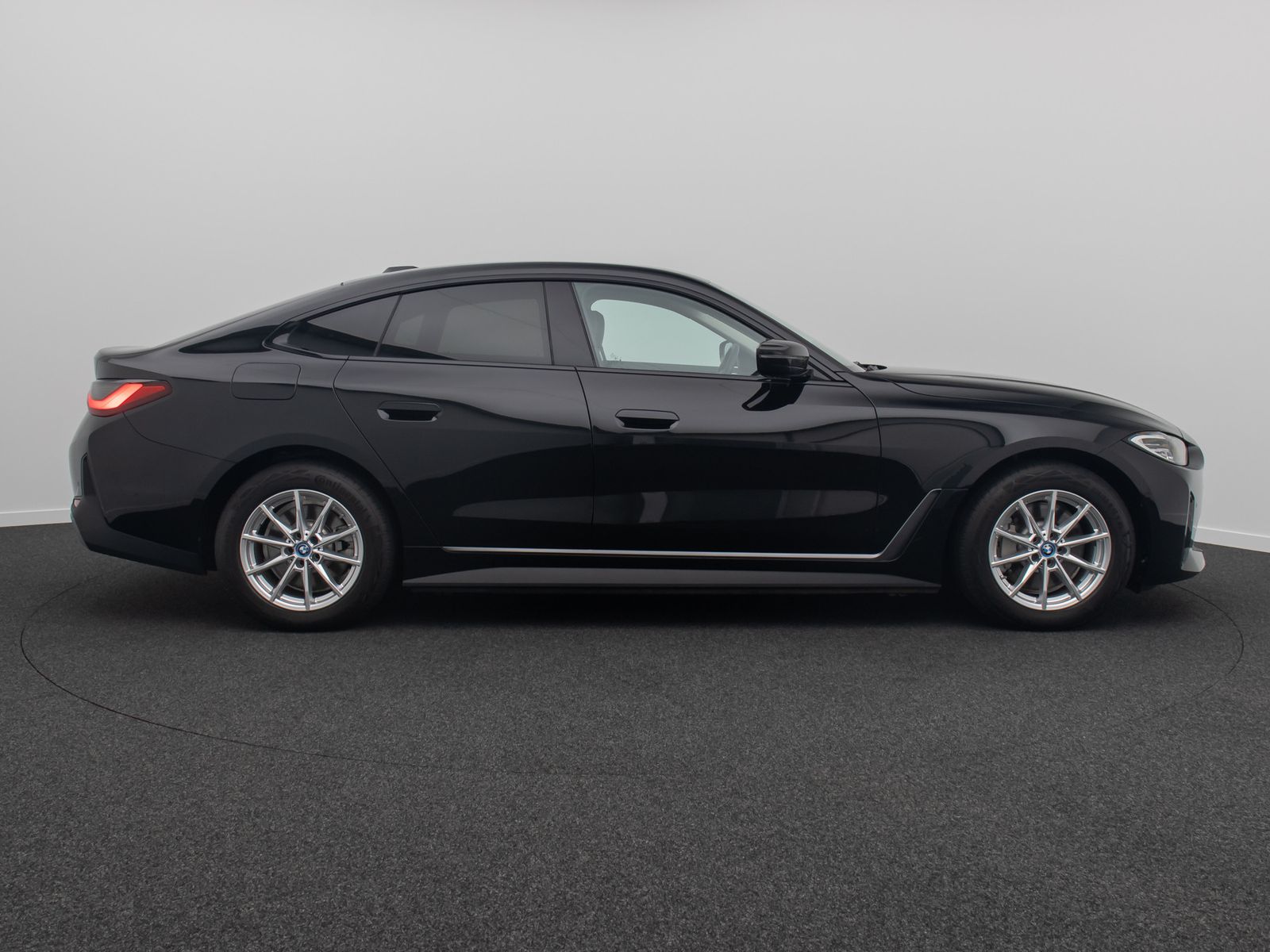 Fahrzeugabbildung BMW i4 eD35 GC Kamera DAB GeschwindigReg Widscreen