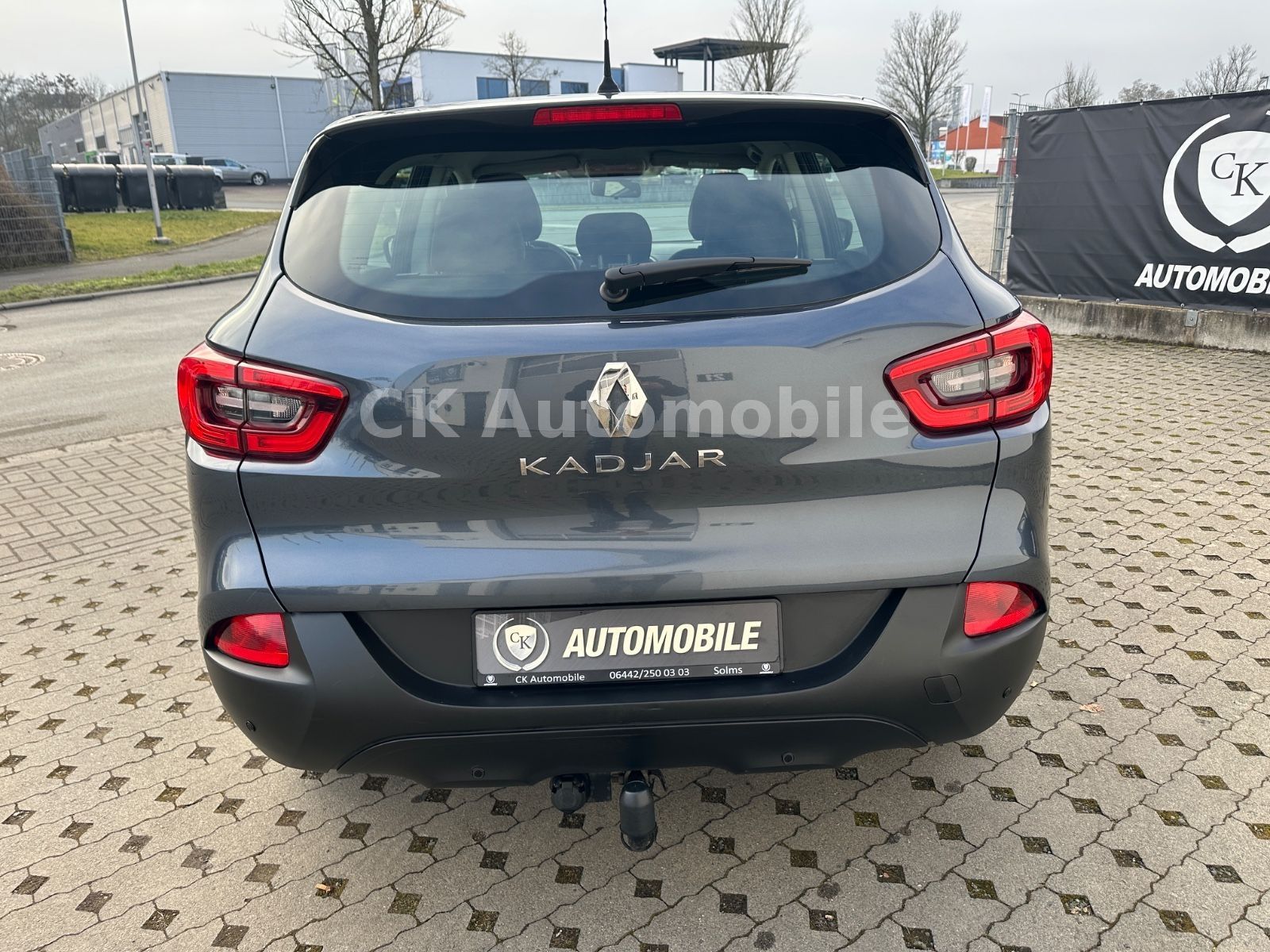 Fahrzeugabbildung Renault Kadjar Life 1.2 TCe/Klima/Tempomat/PDC/AHK