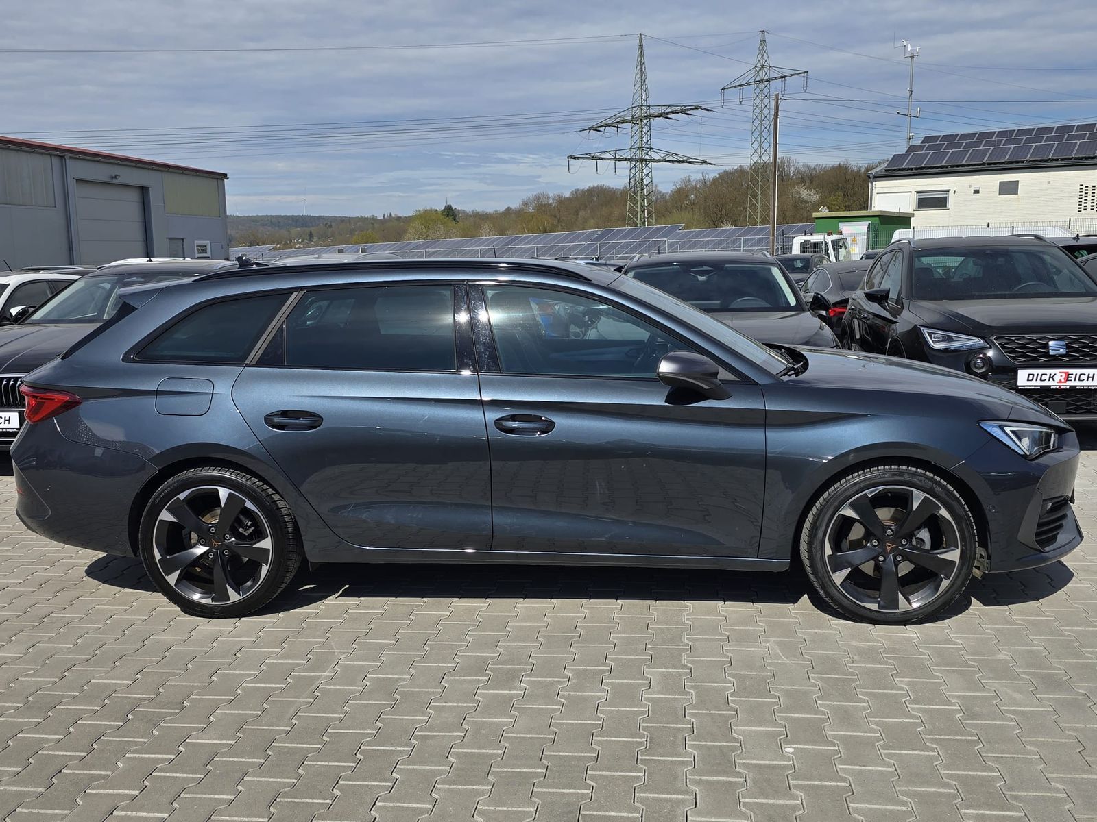 Fahrzeugabbildung CUPRA Leon 1.5 eTSI DSG MATRIX-LED*ACC*APP*KAMERA*18"