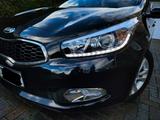Kia cee'd / Ceed 1.6 GDI Vision gepflegt*SHZ*LHZ*PDC - Kia cee'd / Ceed von privat