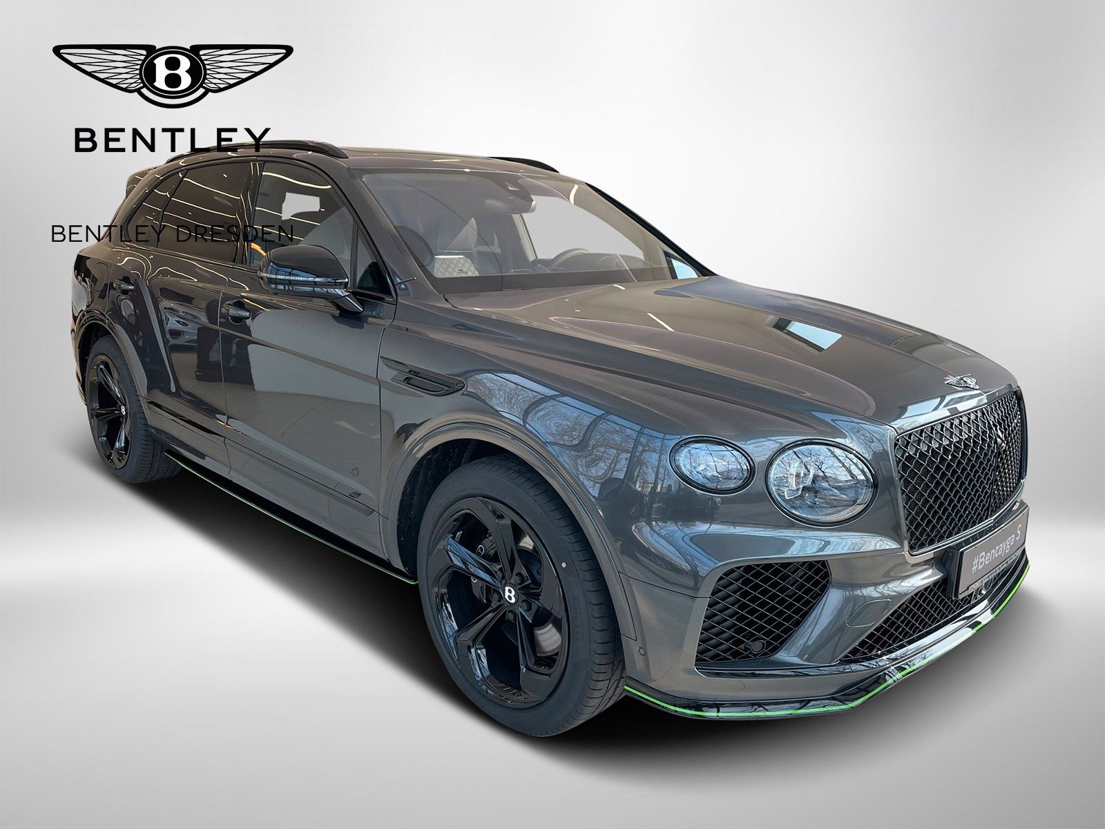 Bentley Bentayga V8 Black Edition - DemoCar foto 2