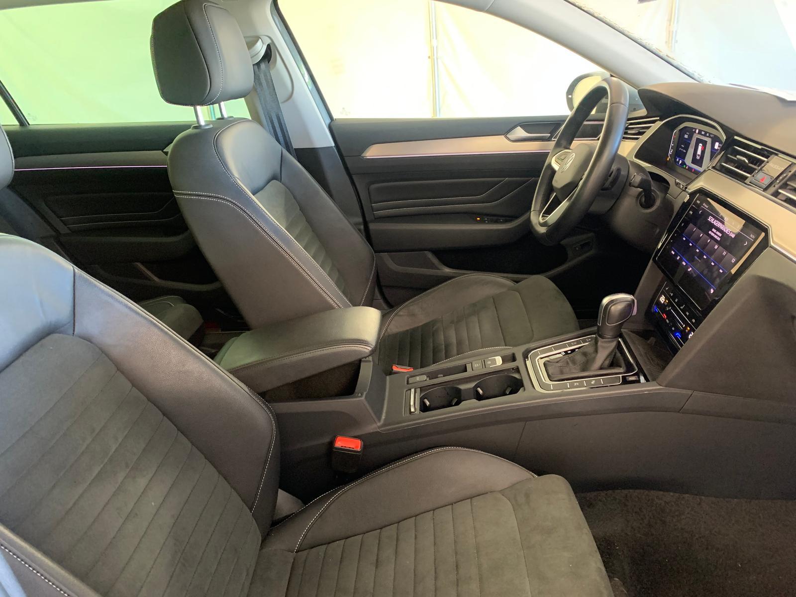 Volkswagen Passat Elegance DigTacho ACC Pano Memory, миниатюра 3