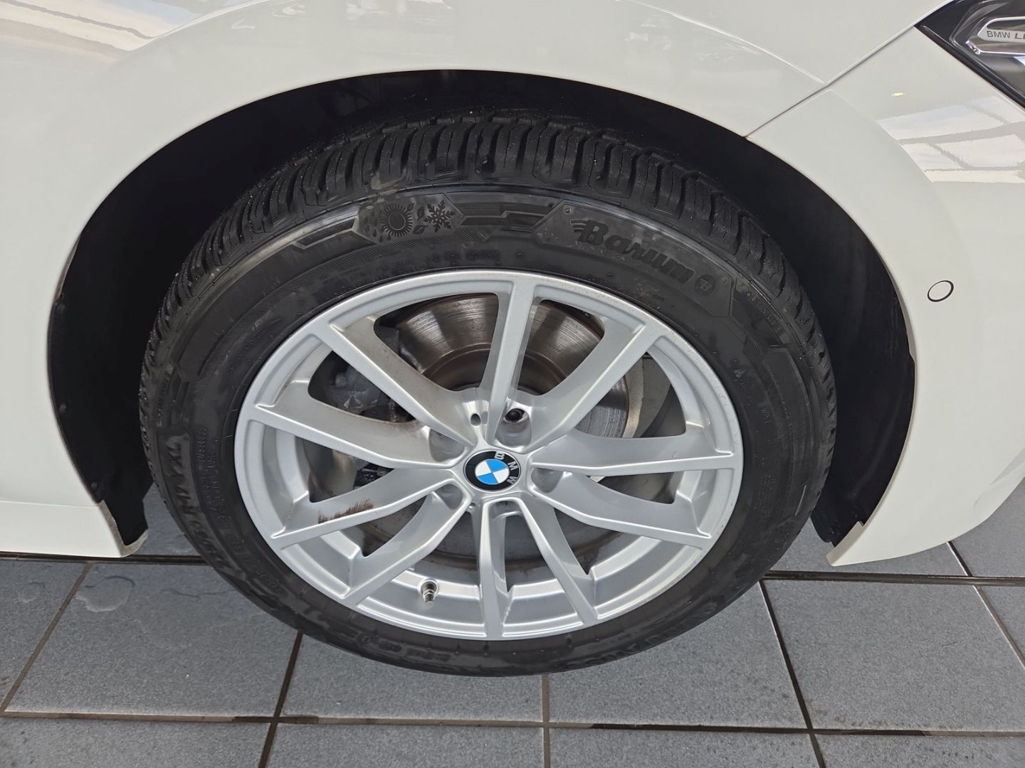 BMW 318 i Touring Park-Assistent Navi Digitales Cock foto 16