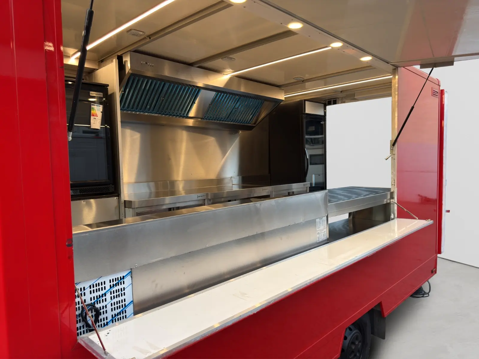 Iveco Foodtruck/ Imbisswagen - komplett ausgestattet