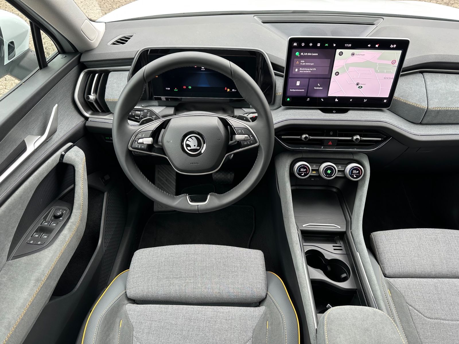 Fahrzeugabbildung SKODA Kodiaq 1.5 TSI Selection DSG Navi/ACC/Matrix/19"