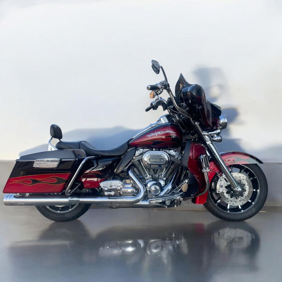 Harley-Davidson CVO Ultra Classic ab 150,-/Mon. Jekill&Hyde, 5HD