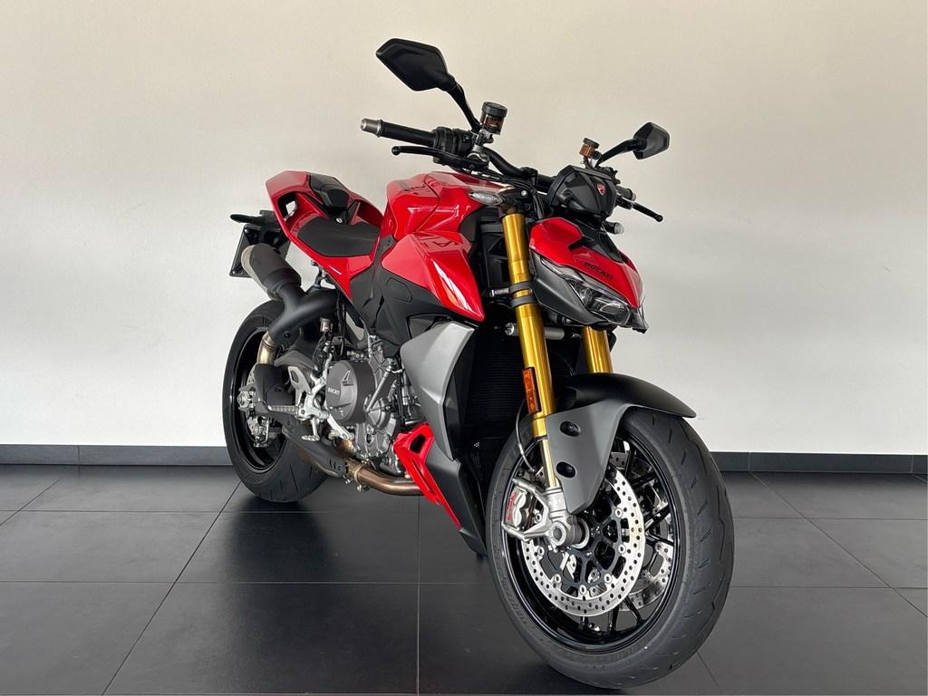 Ducati Streetfighter V2S 