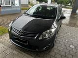 Toyota Auris 1,6-l-Valvematic Club Club - Toyota Auris: Valvematic