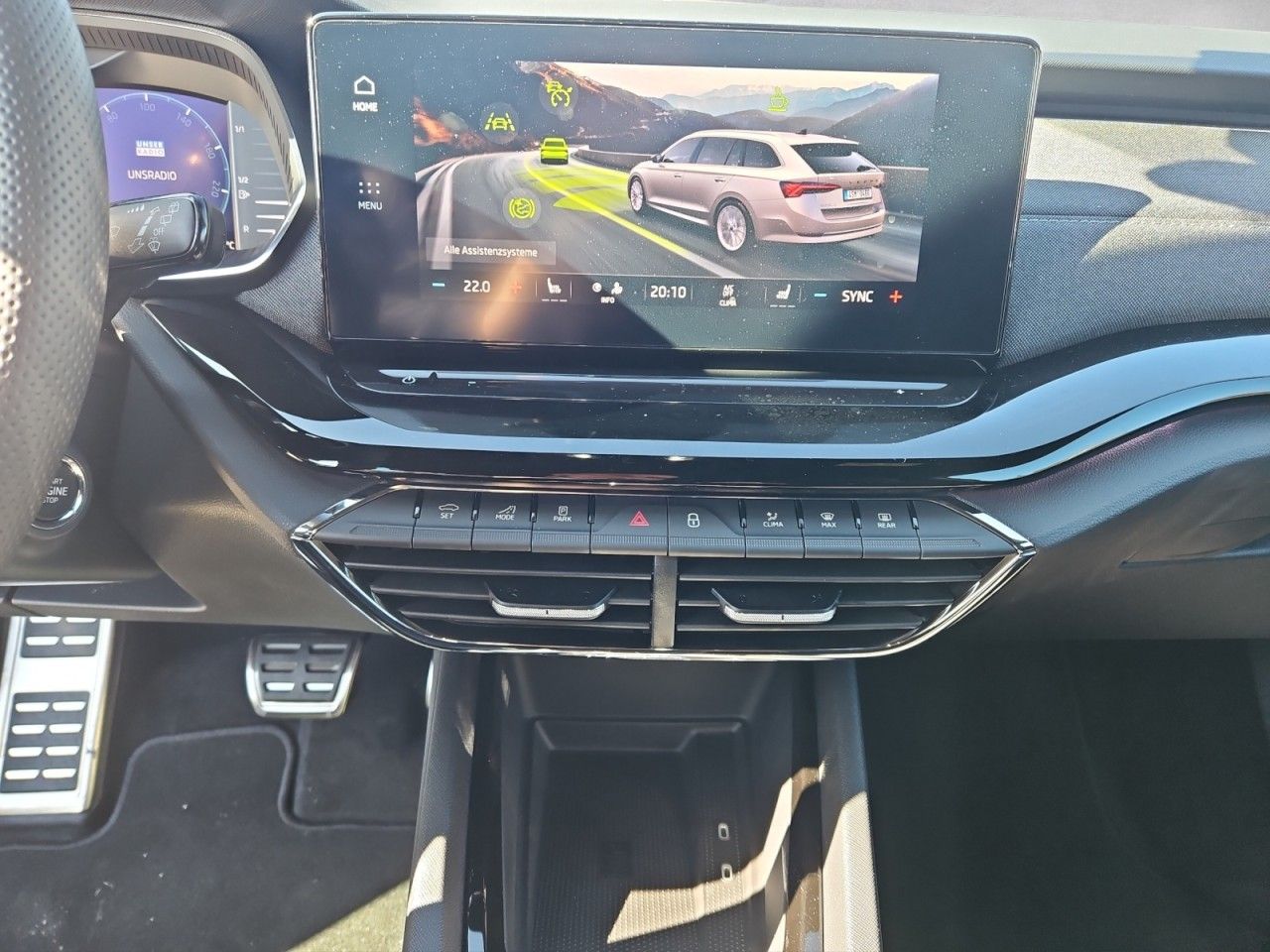 Fahrzeugabbildung SKODA Octavia Combi Style 4x4 TDI DSG,Navi,AHK,Matrix