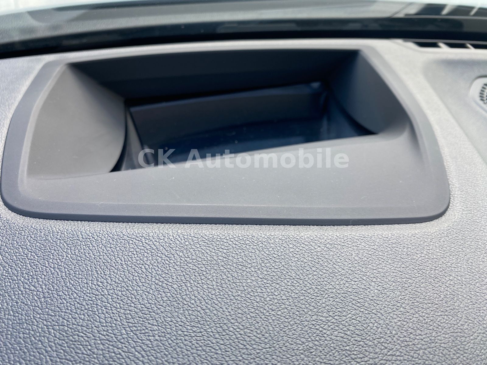 Fahrzeugabbildung BMW M340i Touring xDrive/Navi/HeadUP/Pano/360°