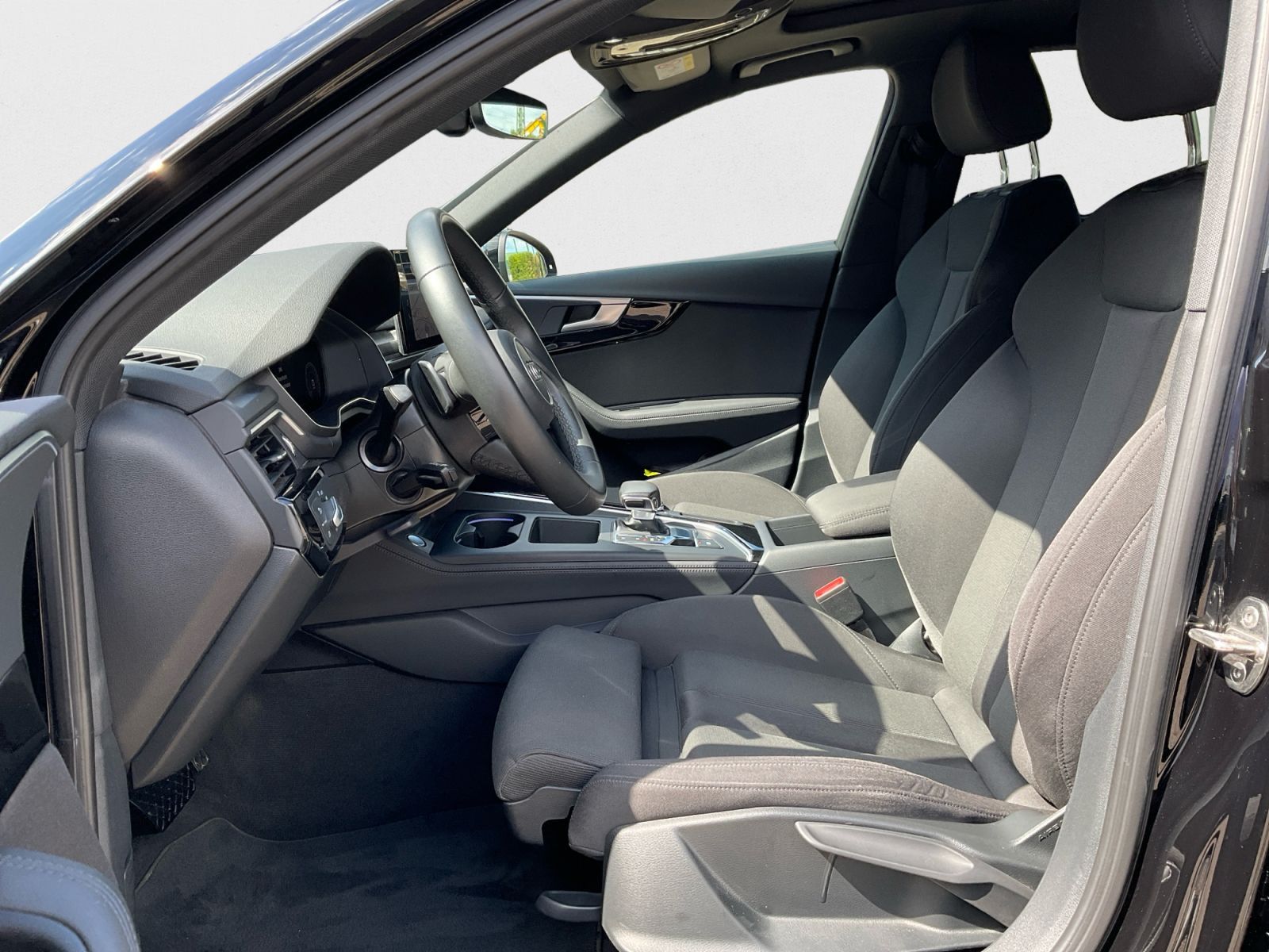 Audi A4 - Bild 9