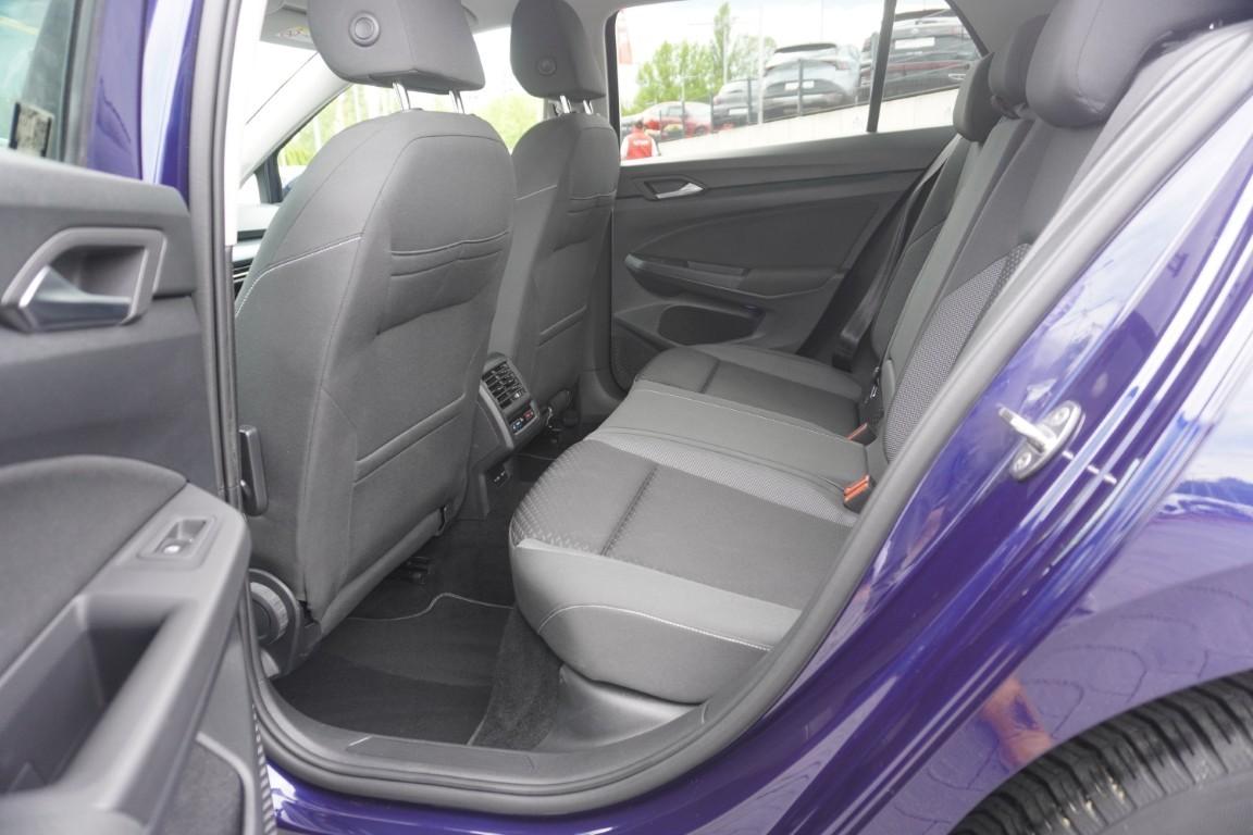Volkswagen Golf VIII 1.5 eTSI DSG Active LED Standheizung, миниатюра 10