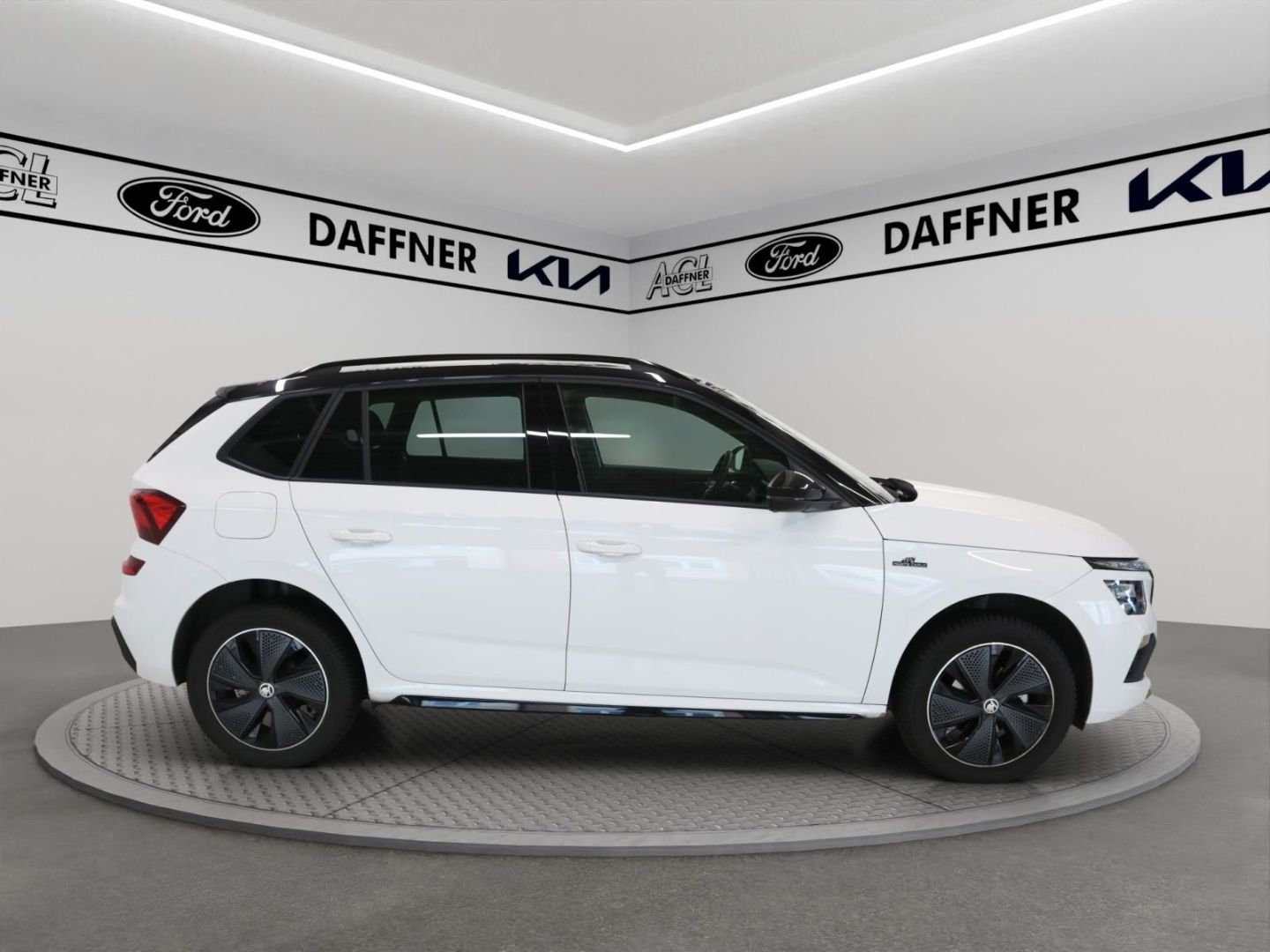 Fahrzeugabbildung SKODA Kamiq Monte Carlo Automatik Panoramadach