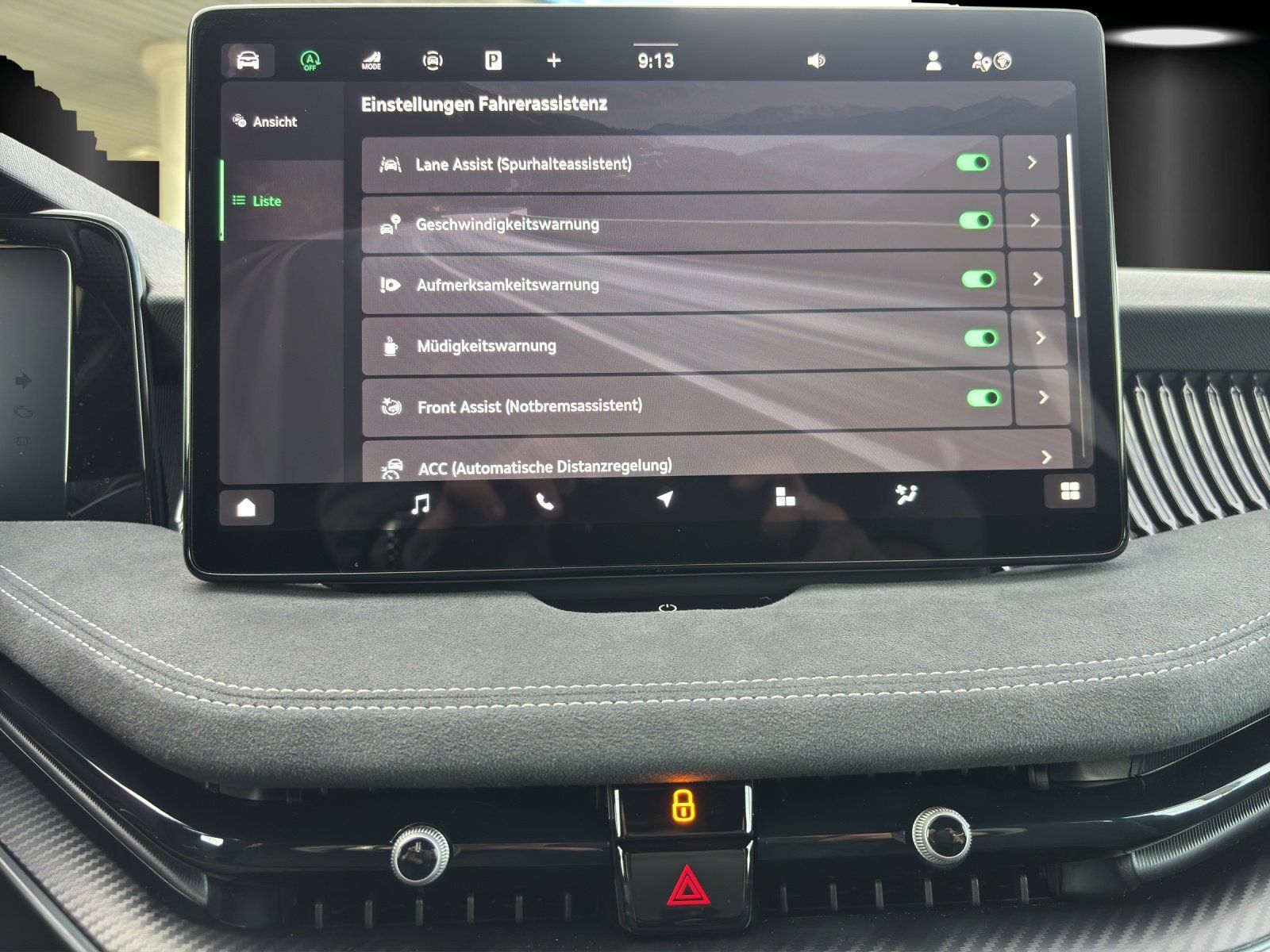 Fahrzeugabbildung SKODA Superb Combi Sportline 2,0 TSI 150 kW DSG