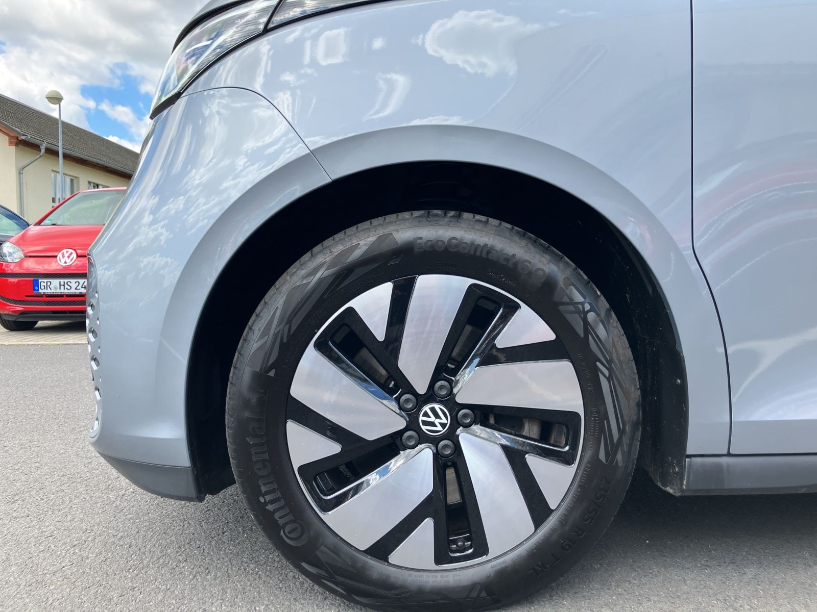 Fahrzeugabbildung Volkswagen ID.Buzz Pro Matrix AHK Navi ACC