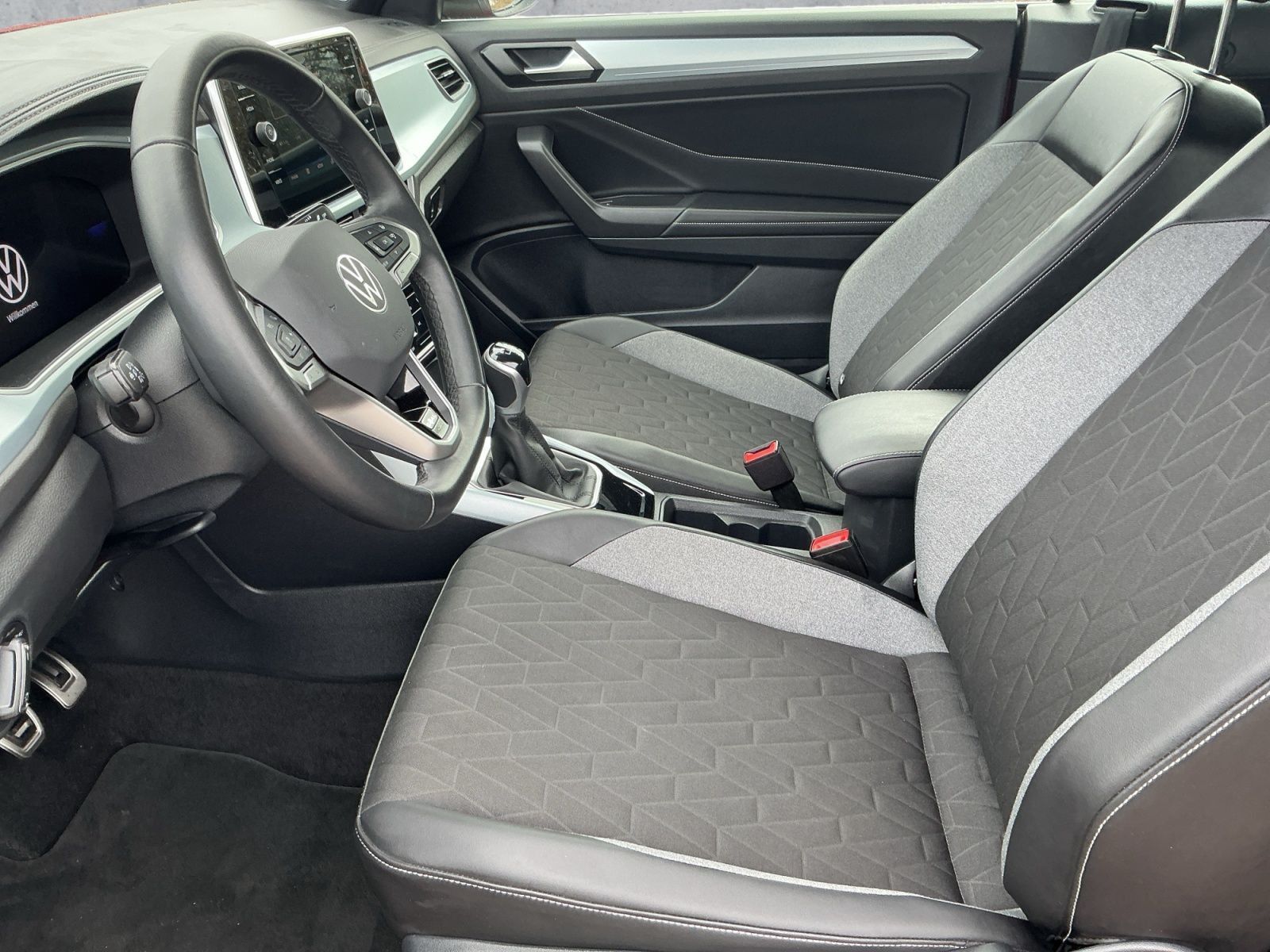 Volkswagen T-Roc - Bild 12