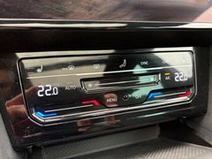 Fahrzeugabbildung Volkswagen Passat Variant Business 2.0 TDI Navi Pano Sitzh