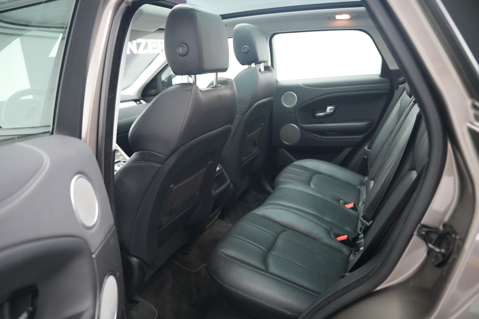Fahrzeugabbildung Land Rover Range Rover Evoque SE Dynamic *Panorama*Kamera