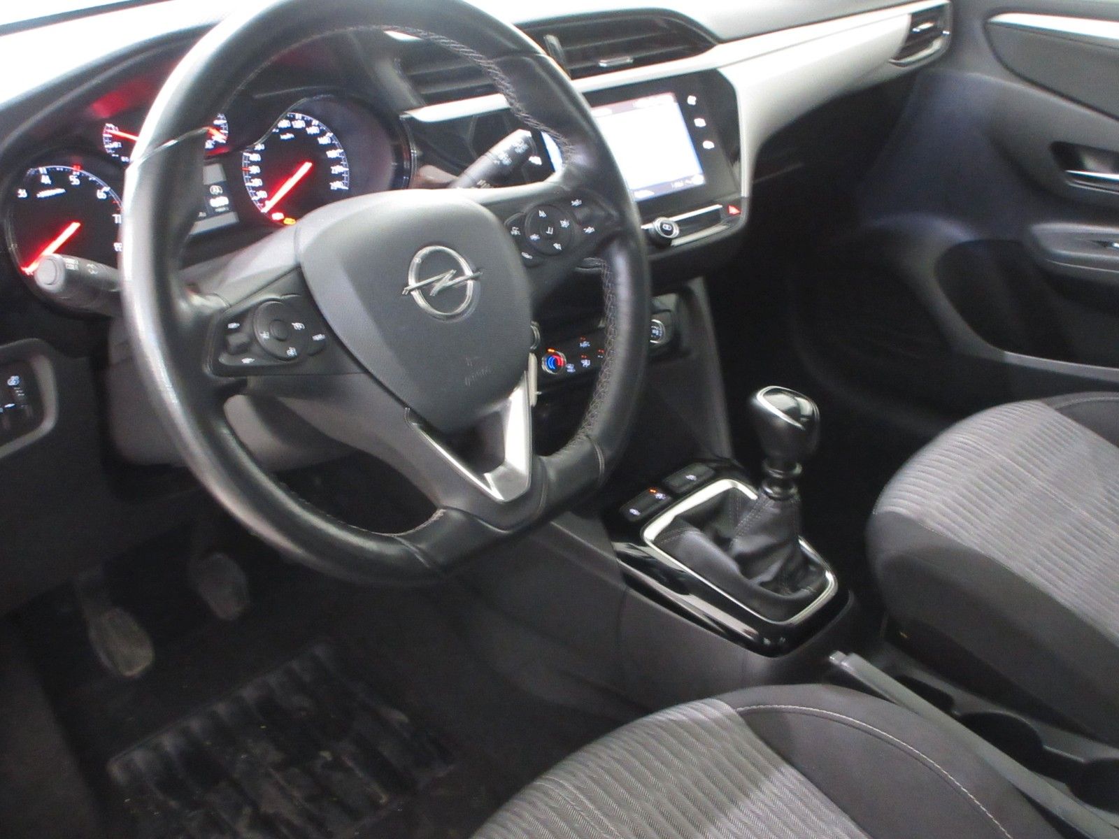 Fahrzeugabbildung Opel Corsa F Edition 1.2T  NAVI/PDC/ALU/MULTIMEDIA