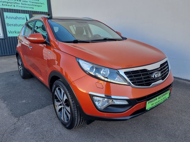 Kia Sportage Spirit 4WD 2xRÄDER, AHK, PANO, CAM, NAV