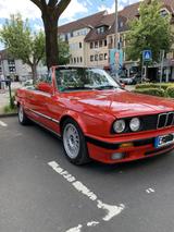 BMW E30 Cabrio 325i - rote BMW 325