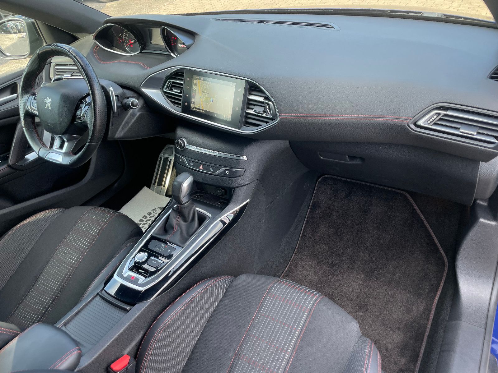 PEUGEOT 308, 2016, Benzin, 131 PS