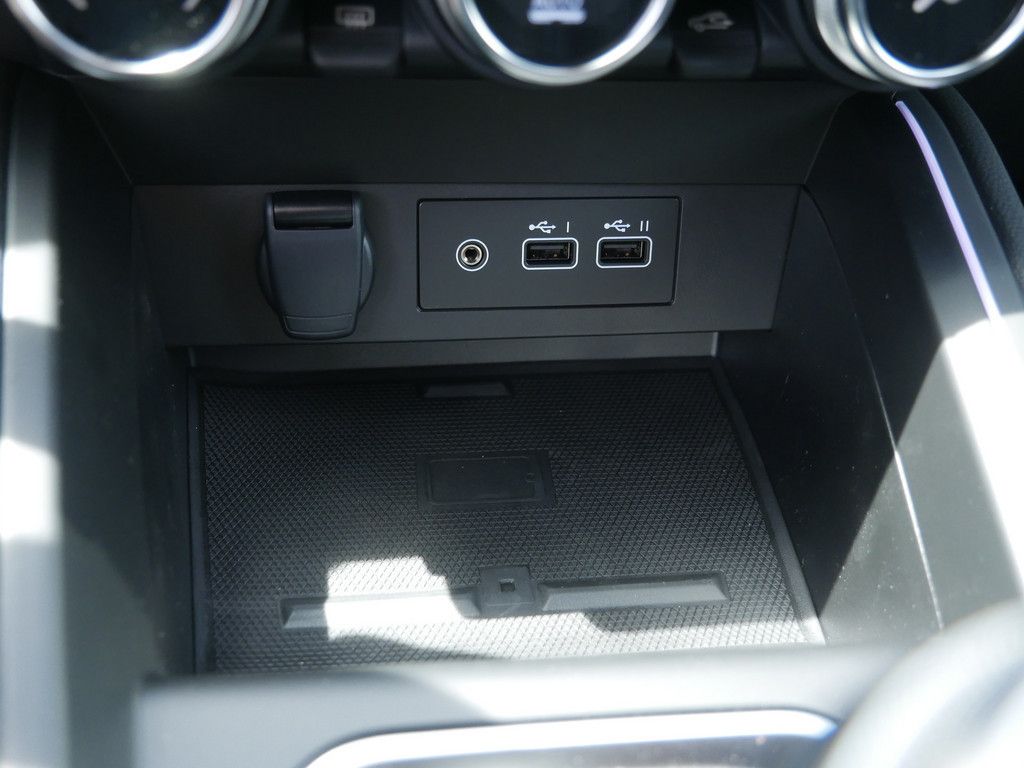 Fahrzeugabbildung Renault Clio Esprit Alpine TCe 90