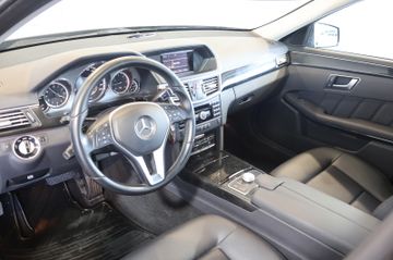 Mercedes-Benz E 220 CDI Avantgarde XEN+PDC+LEDER+AHK