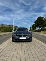 BMW 320i Sport Line - BMW 320 in Oberhausen