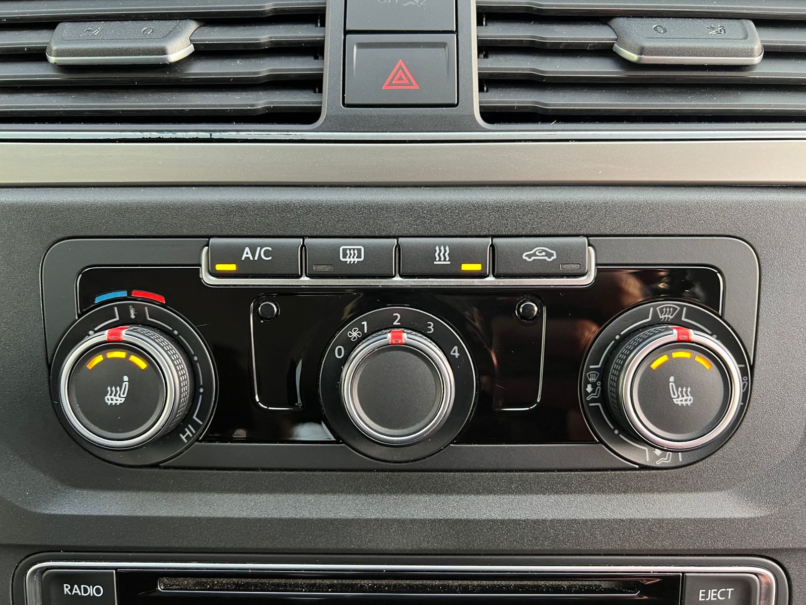 Fahrzeugabbildung Volkswagen Caddy Generation Four 2.0 TDI *Bi-Xenon, Navi, T