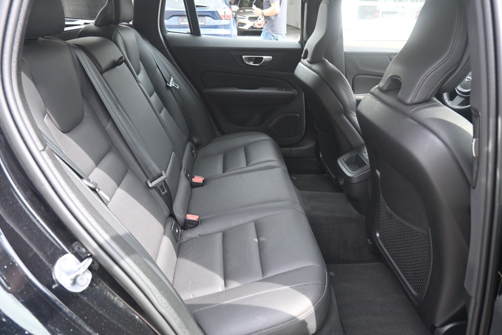 Fahrzeugabbildung Volvo V60Cross Country B4D AWD Plus*FSHZG*ACC*BLIS*AHK